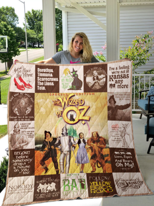 1589992910 the wizard of oz t shirt quilt