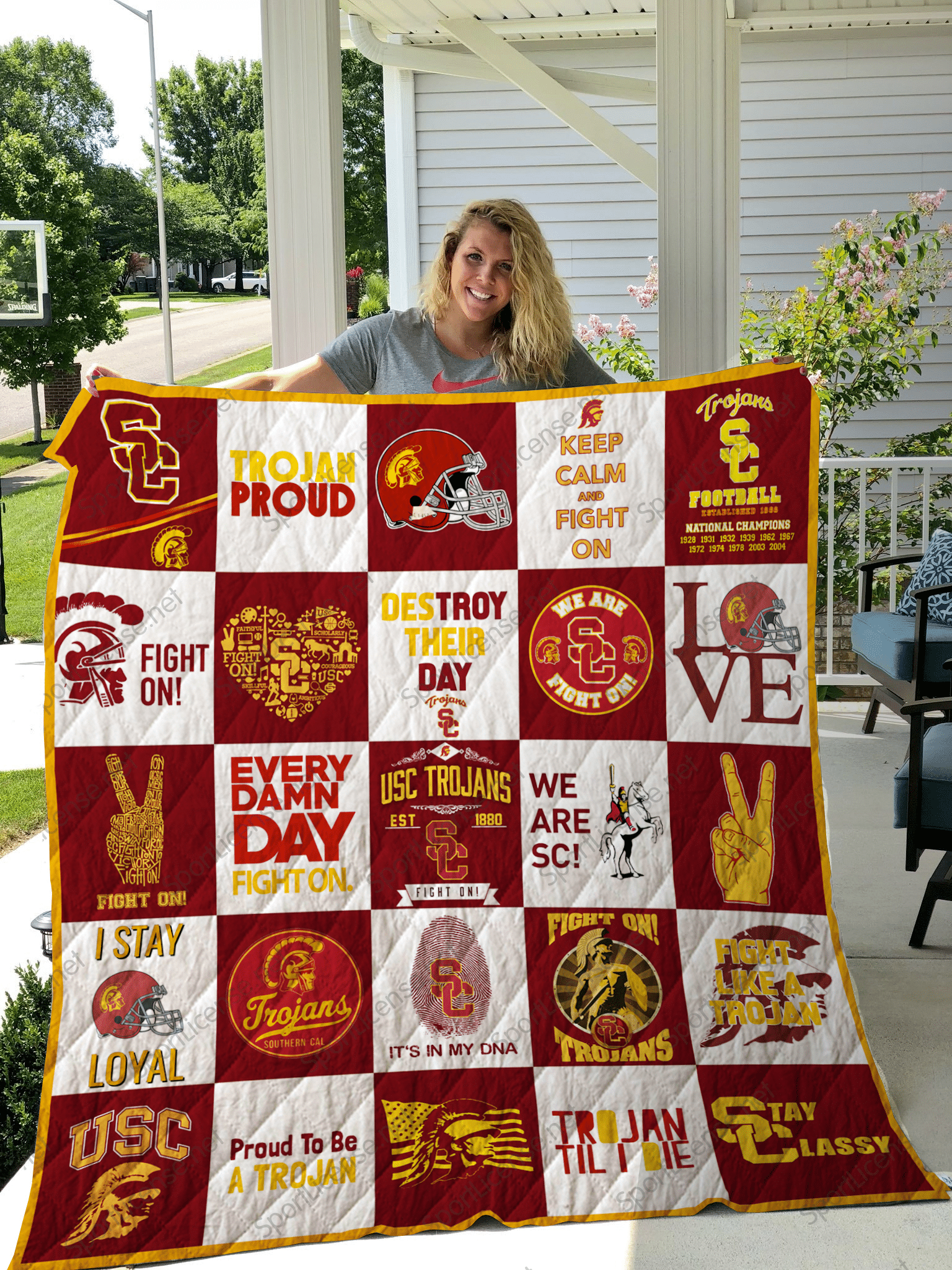 usc-trojans-quilt-blanket-02-1621690689.png usc trojans quilt blanket 02 1621690689
