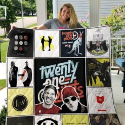 Twenty One Pilots 1 Quilt Blanket TR21