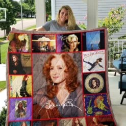 Bonnie Raitt Blanket Quilt L21