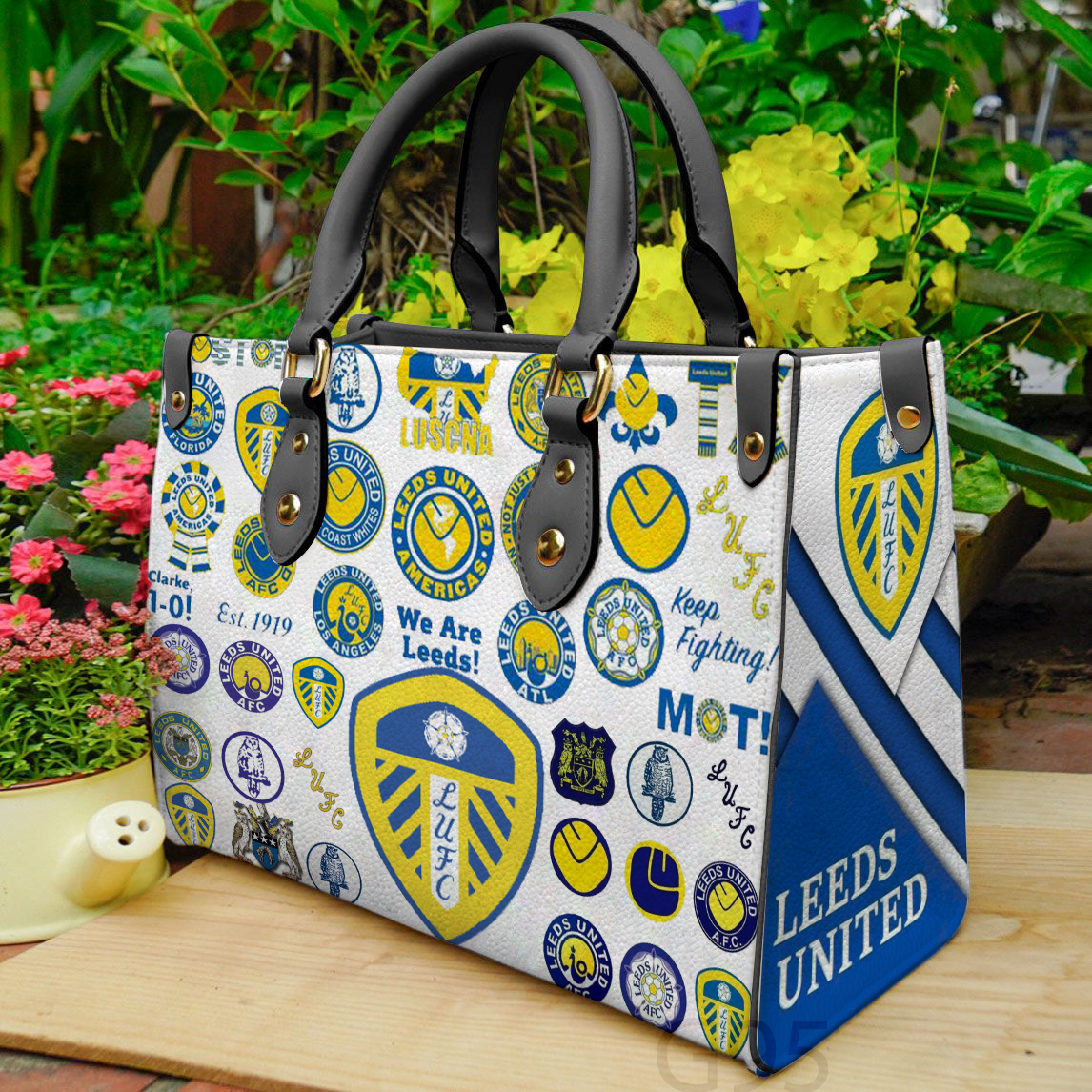 Leeds United FC Black Leather Handbag 1 Leeds United FC Black Leather Handbag