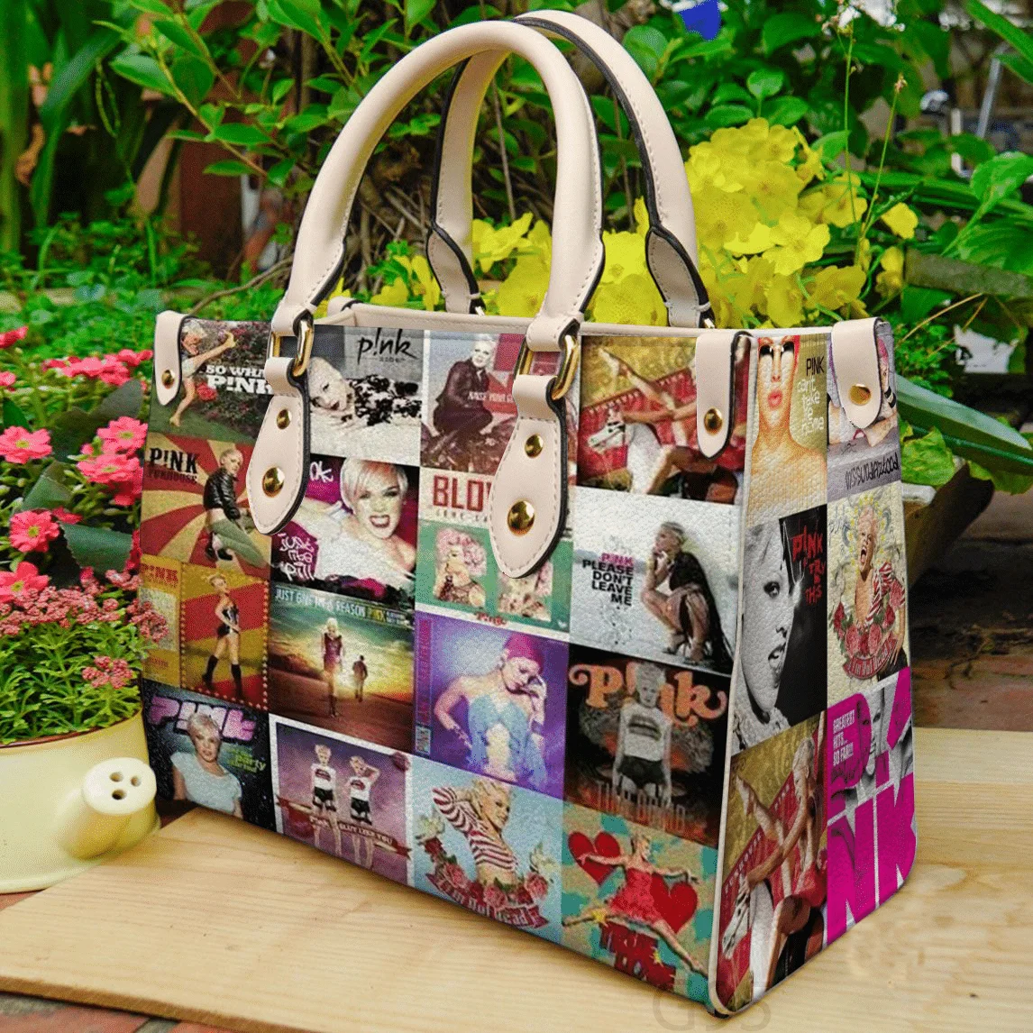 P!nk Leather Handbag 02 1 P!nk Leather Handbag 02