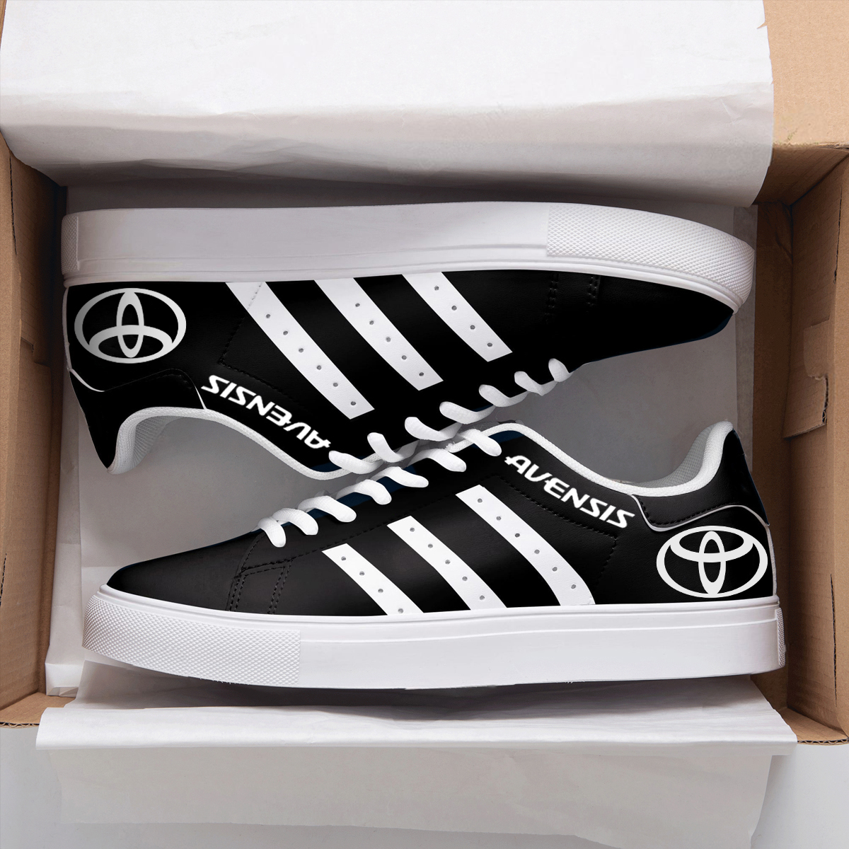 Toyota Avensis Black Stan Smith Shoes 1 Toyota Avensis Black Stan Smith Shoes