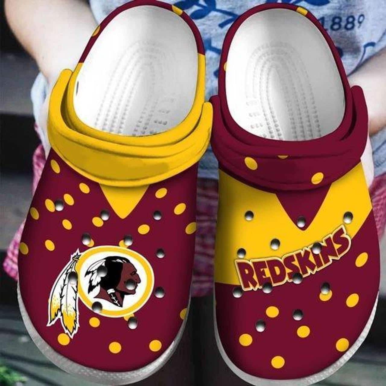 Washington Redskins G00 Soft Clogs 1 Washington Redskins G00 Soft Clogs